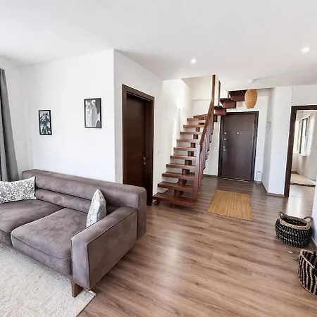 Apartament Shida